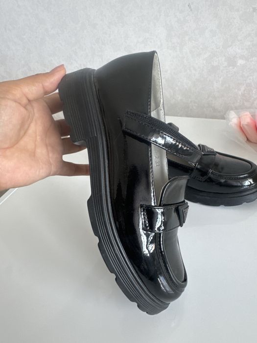 Туфли лоферы детские 33размер