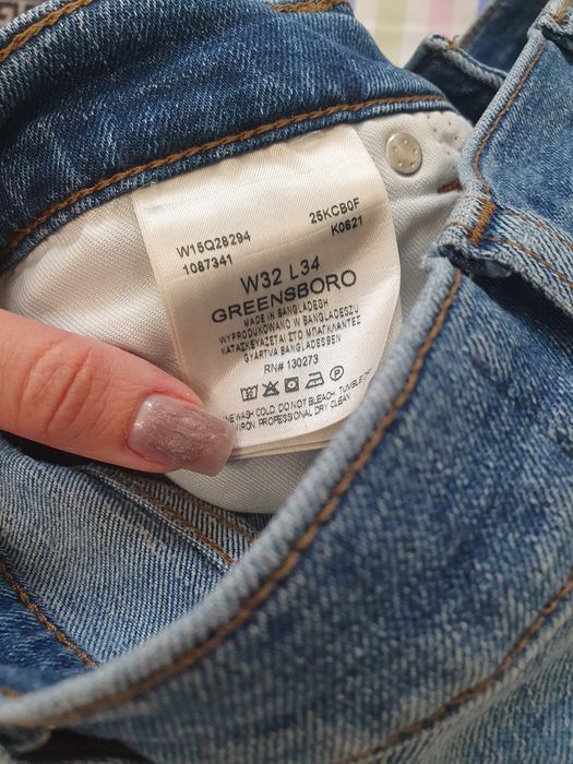 Продам мужские джинсы