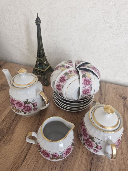 Советский чайный сервиз.