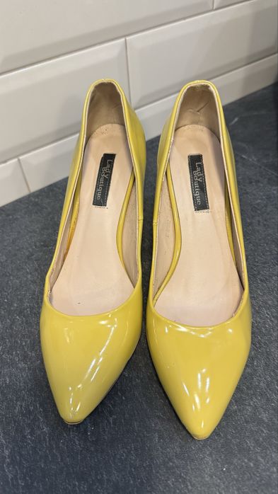 Туфли лимонного цвета 38 размер