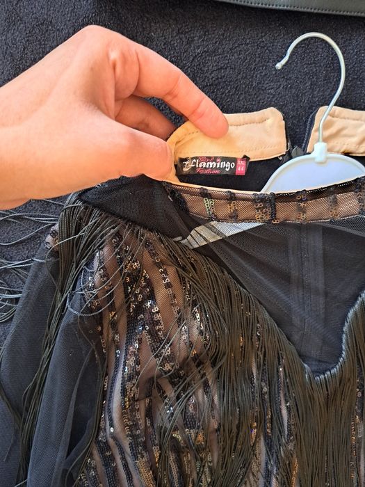 Официална рокля с ресни и паети