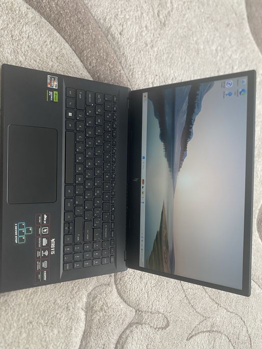 Acer NITRO V15 ryzen5-7