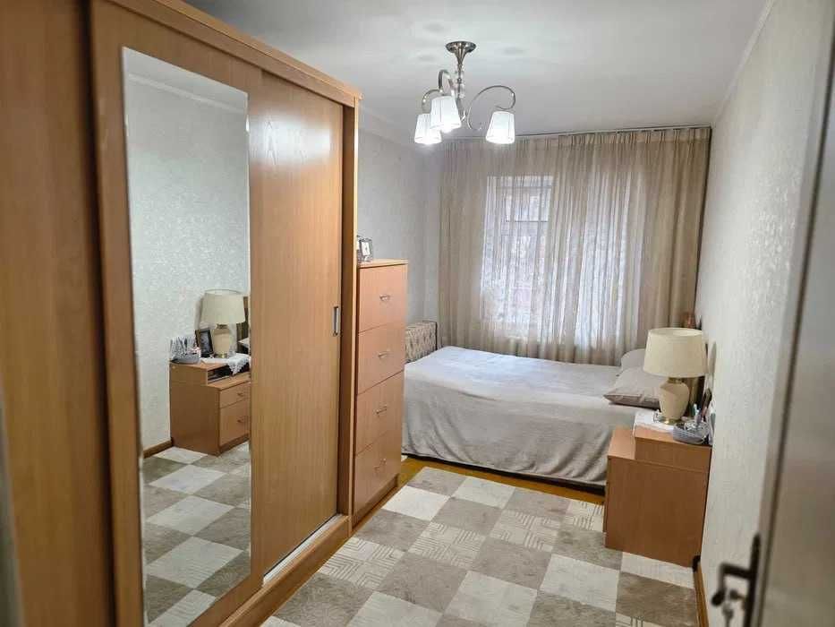 2/1/5 массив Лабзак ц13 продается 51м2