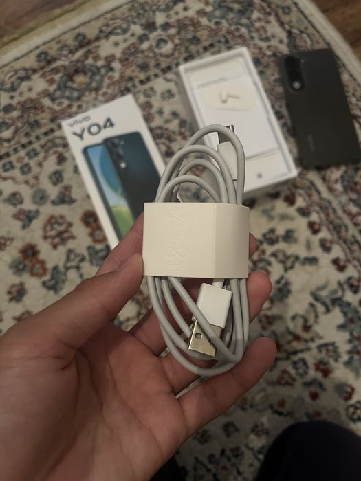 Телефон vivo Y04