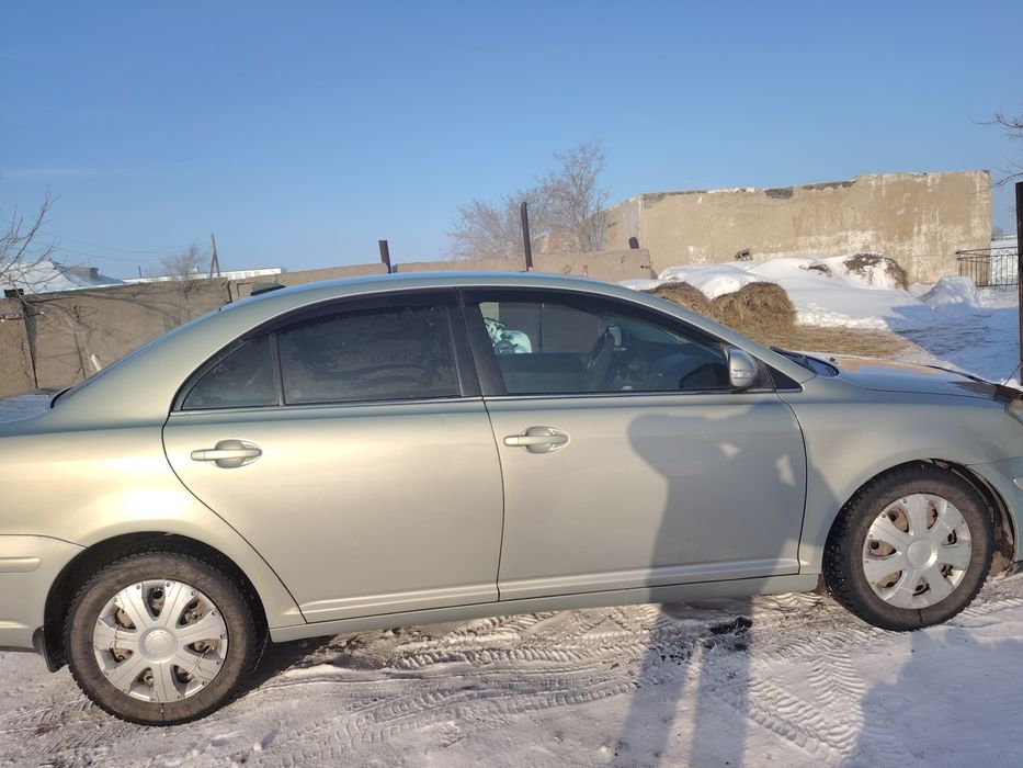 Тойота Авенсис 2007