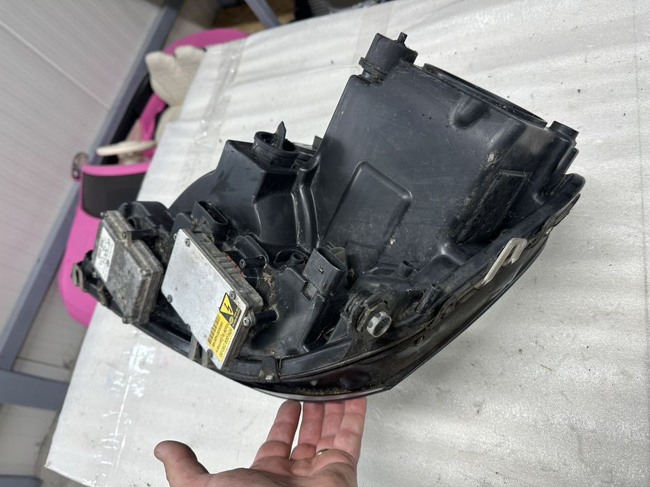 Far dreapta bi xenon mercedes ml w 164.