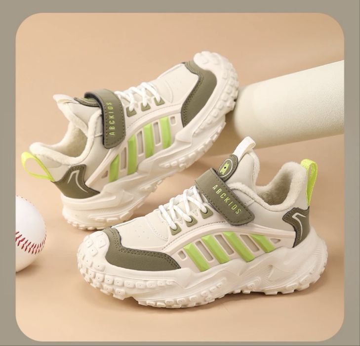 Детская спортивная обувь