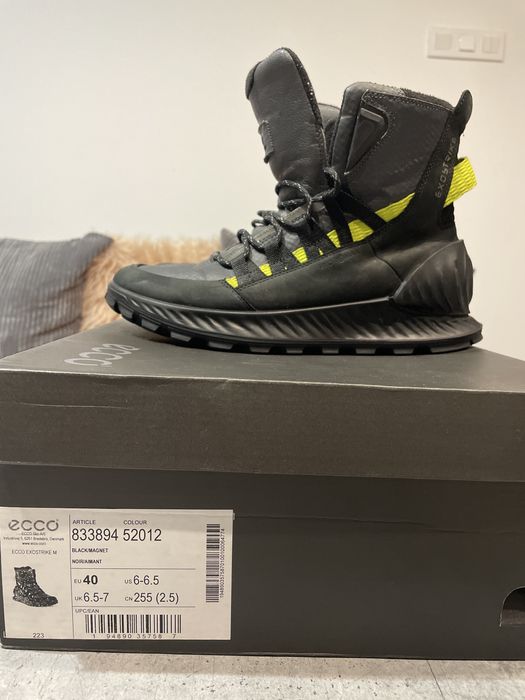 Vând ghete ECCO Exostrike