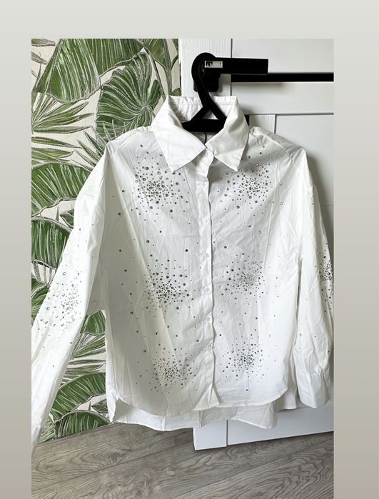 Рубашка белая со стразами