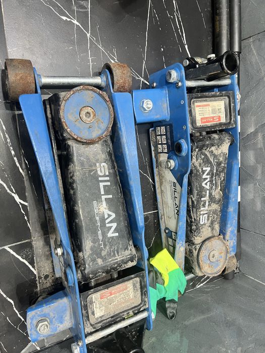 Домкрат для шиномонтаж