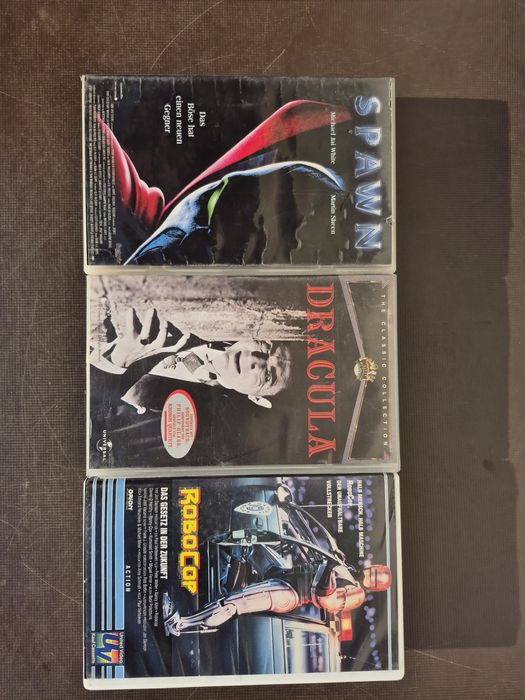 Vând 10 casete video colectie Actiune,Sf,Groaza, Crime