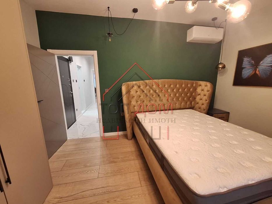 Дава се под наем Тристаен апартамент в Варна, Център - 80 кв.м за 1300 € - Снимка #11