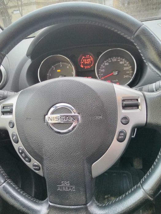 Nissan qashqai 2009 2.0 dci 4×4 150cp