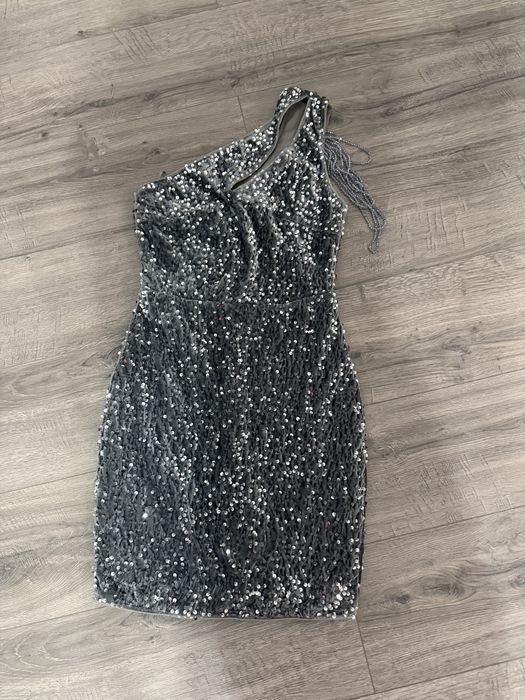 Официални рокли