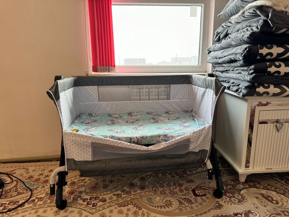 Манеж-кровать детский