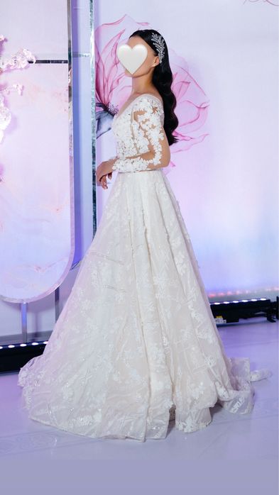 Платье на узату