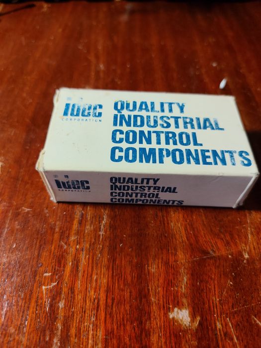 Чисто ново Твърдотелно реле (SSR) IDEC RSSD 25A (24-330VAC / 3-32VDC)