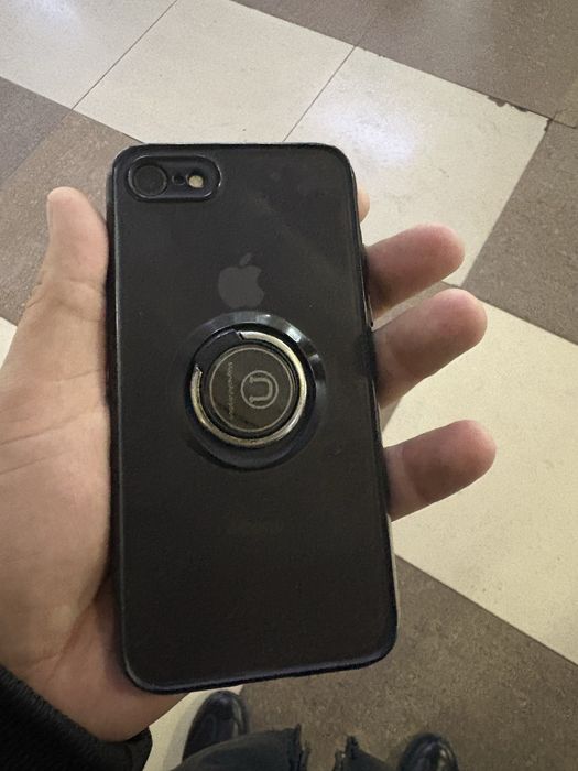 Айфон 8 в хорошем состоянии