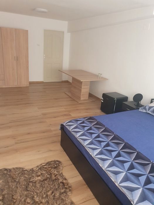 Cazare Echipe Firme – Capacitate 12 Persoane (5 Camere Premium), Factură/ANAF
