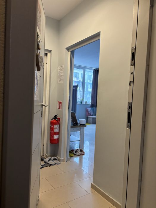 Едностаен апартамент-имот в Казанлък със статут на фризьорски салон