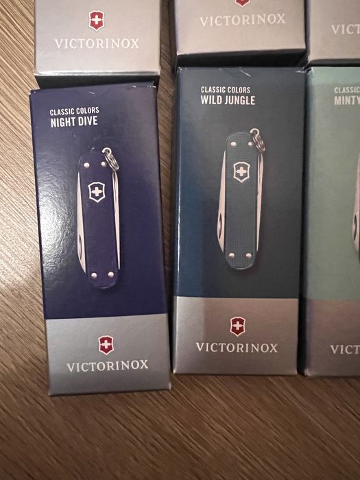 Briceag Victorinox CLASSIC SD ALOX 58 mm, 5 FUNCTII