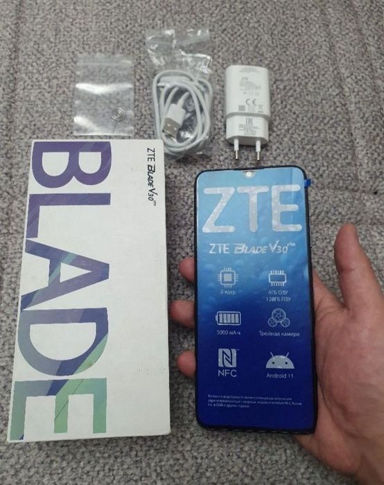 Srochna Prodam Sotiladi ZTE Blade V30 4/128Gb Black 4G Orginal yengi