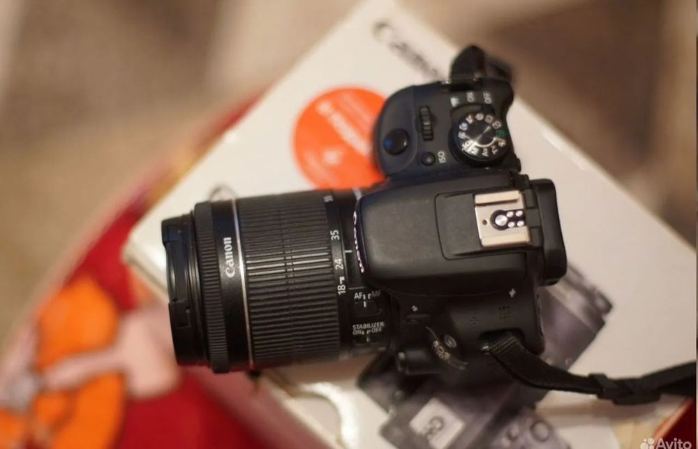 Canon 100d + объектив (аналог 600D)