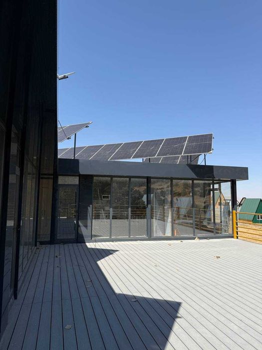 Quyosh panellari o'rnatish. Установка солнечных панелей.