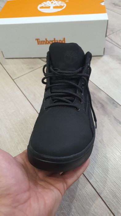 Продам мужские  ботинки Timberland