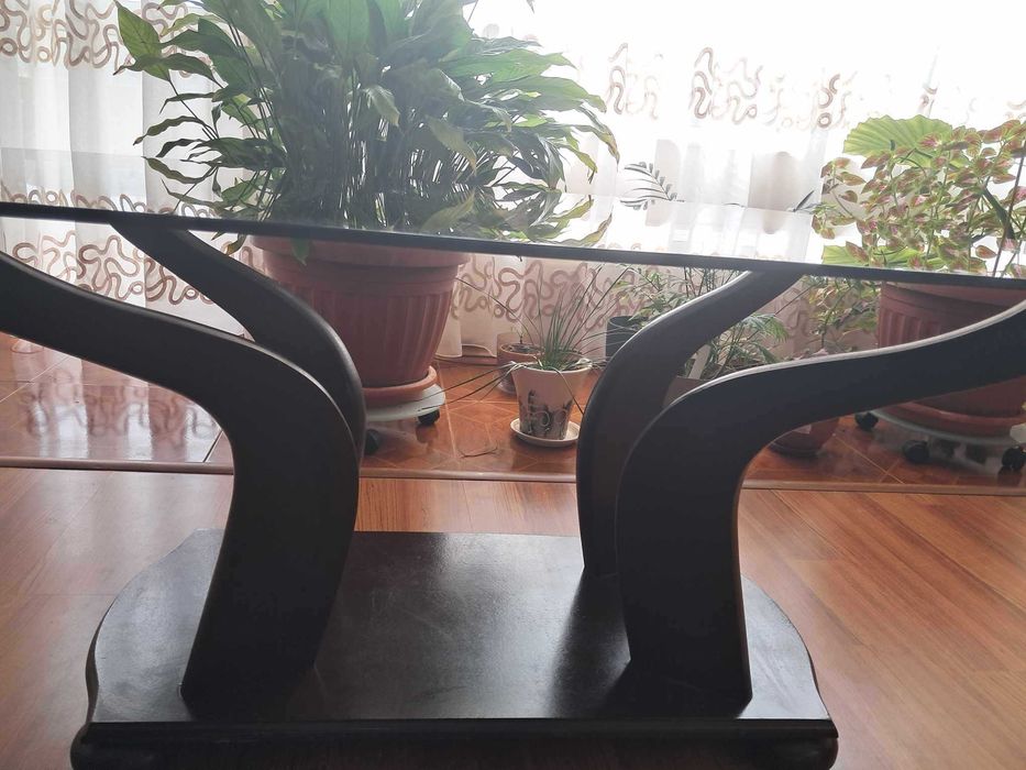 Много запазена холна маса