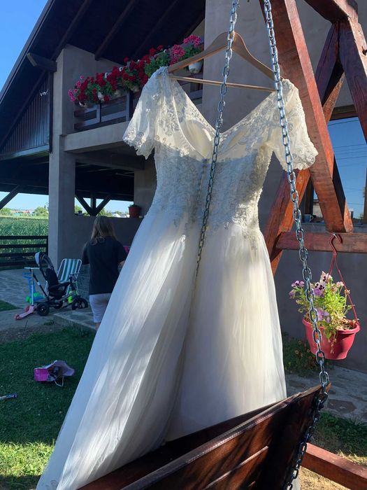 Rochie de mireasa cu trena