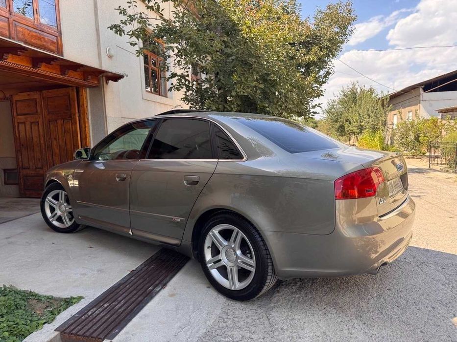 AUDI  А4  2008-год