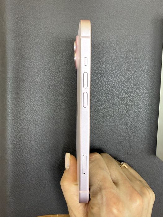 iPhone 15 продам 256