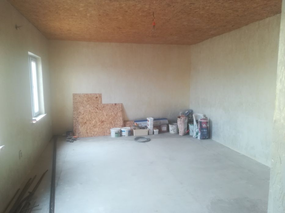 Участок с времянкой