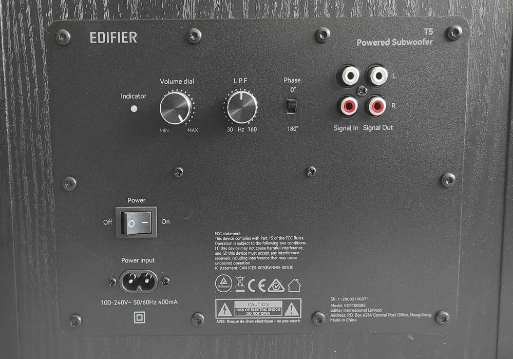 Продаю сабвуфер Edifier T5
