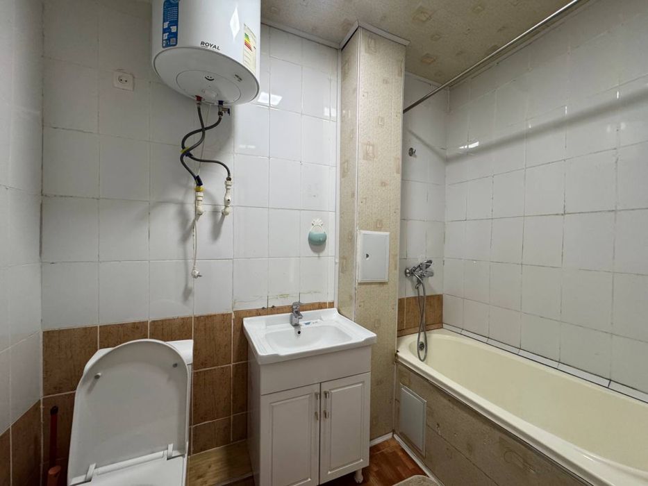 uy sotiladi marhaboda 2 xonalik