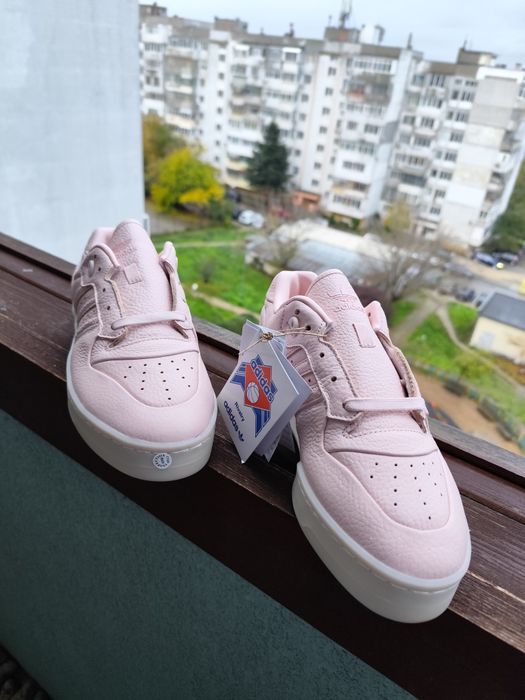 Adidas Rivalry маратонки 42ри, нови