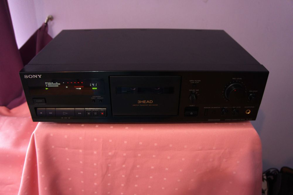 SONY TC-K411 cu 3 capete , jucarie vintage