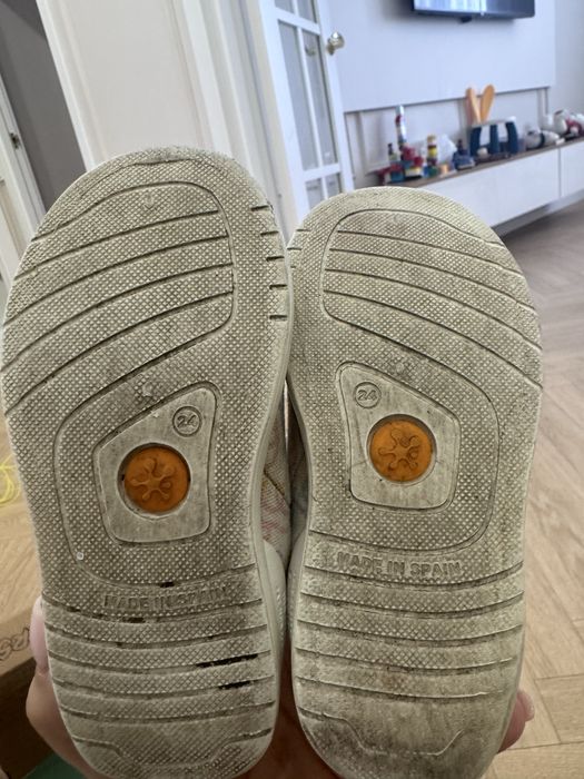 Обувь Biomechanics,на девочку размер 24