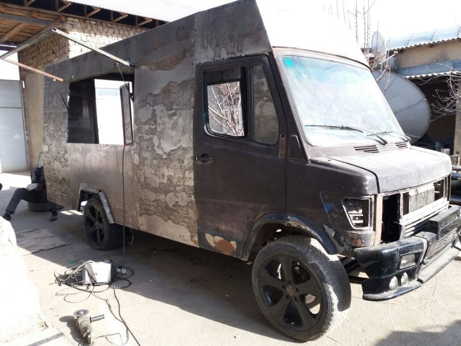 ПРОДАМ **ФУДТРАК** еда на колесах: 4 444 444 тг. - Mercedes Алматы на Olx