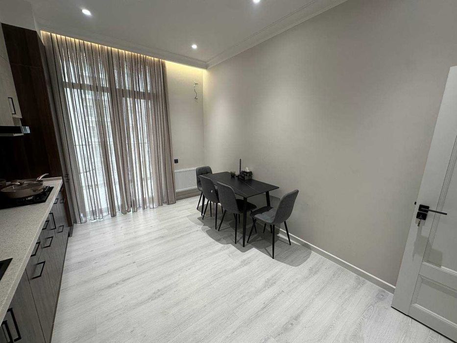 Сдам евро квартиру на Новомосковская дархан