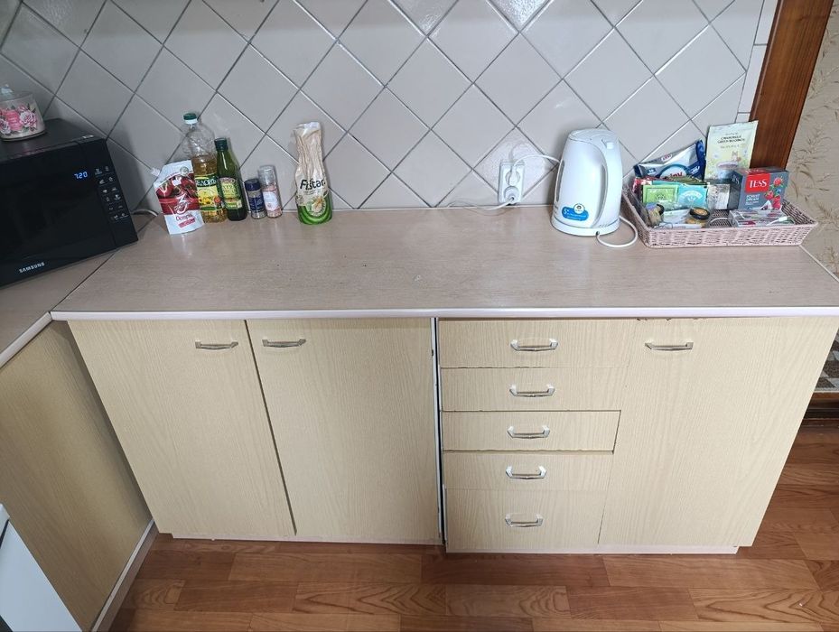 Продается кухонный гарнитур