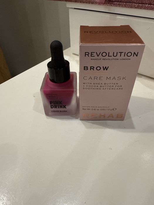 Козметика Revlon, Revolution, Avon, Wibo