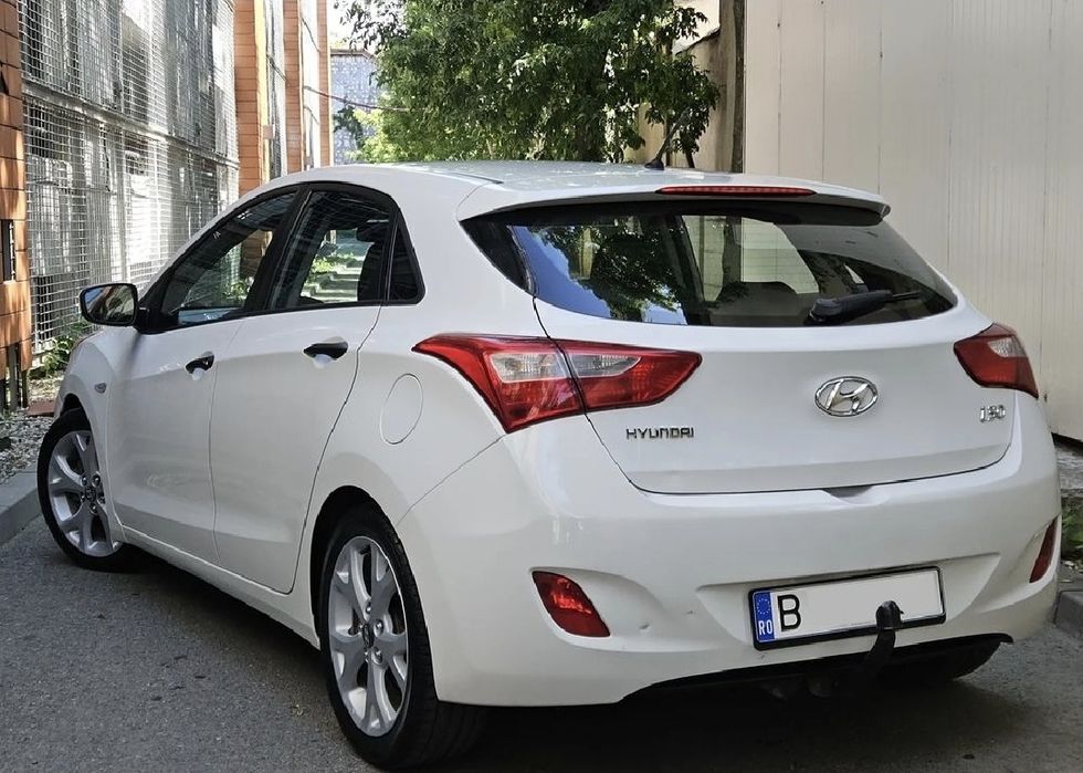 Hyundai i30 2014 1.4 CRDi Euro 5 Diesel A/C Navigatie Carplay AndroidAuto Jante aliaj R17 Hatchback