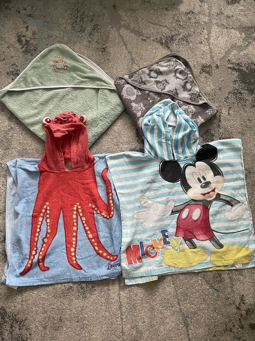 Бебешки одела и пелини