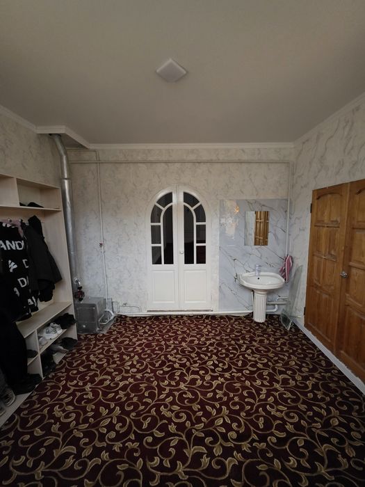 Uy sotiladi 228 kv +24