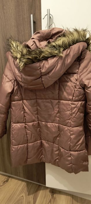 Geaca h&m, mar 7-8 ani