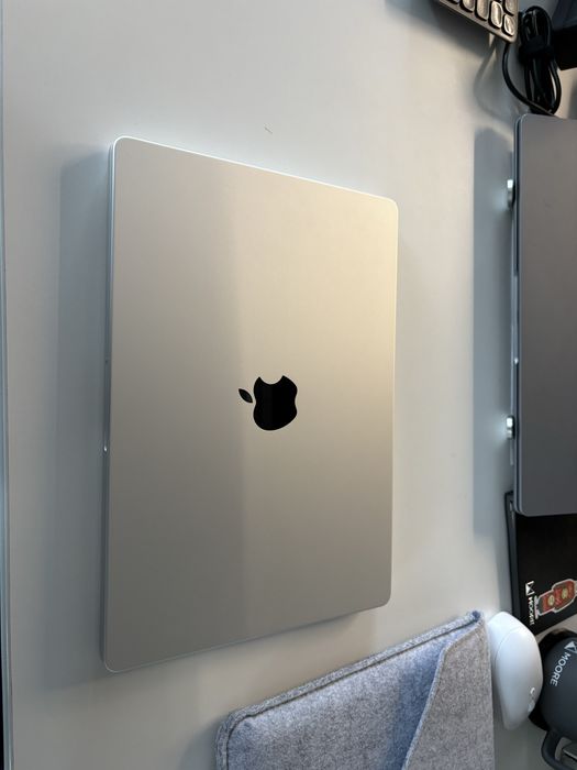 Продается Macbook Pro 14