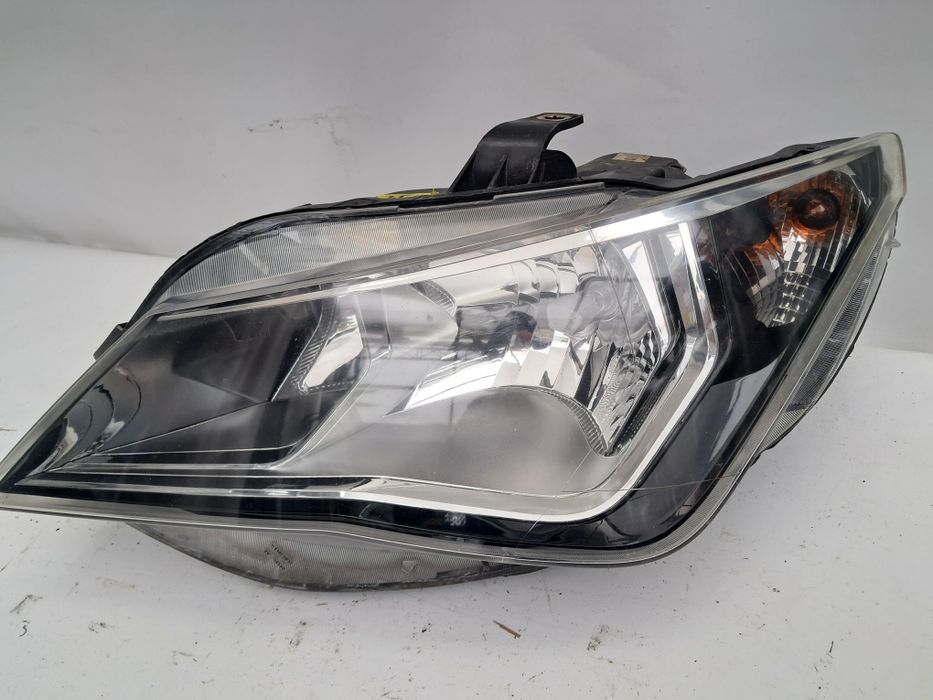 Фар Seat Ibiza 2009/2016г