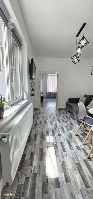 Apartament de vanzare cu terasă și beci, gata de utilizare